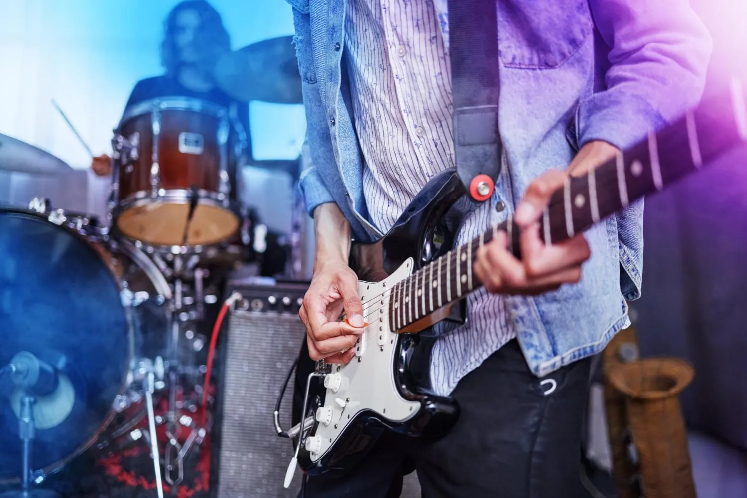 Gehörschutz für Musiker: Warum tragen Künstler Ohrhörer?